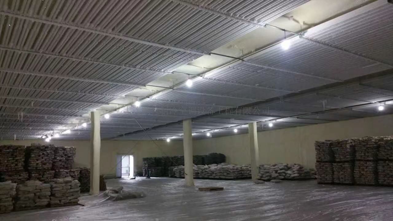 哈爾濱華隆集團藍狐基地(dì)冷(lěng)庫工(gōng)程