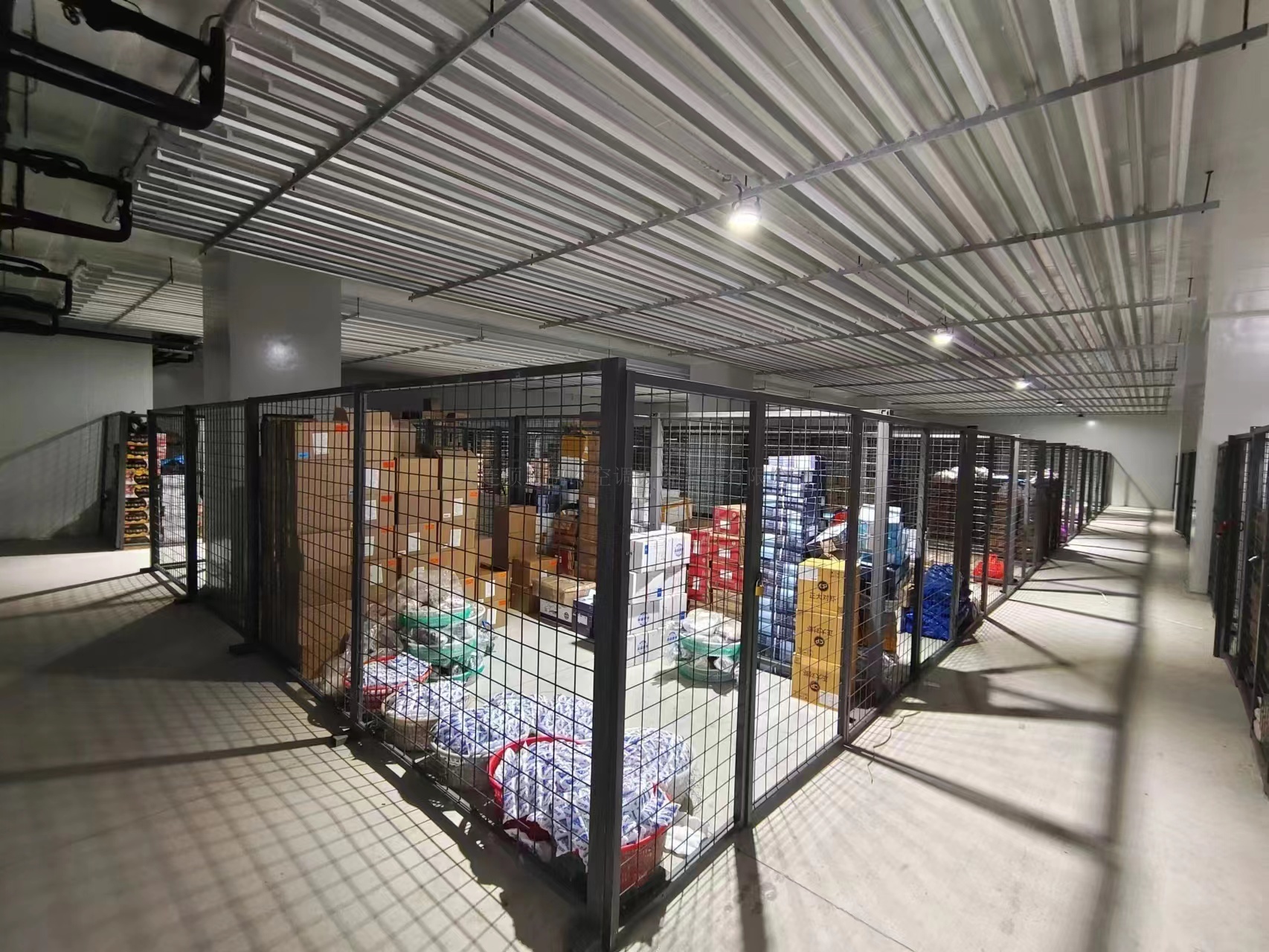 大(dà)連東方置業(yè)集團金(jīn)三角市場(chǎng)冷(lěng)庫